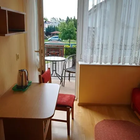 Pensjonat Familijna *